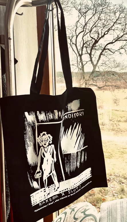 Aktuella händelser på Almlöfs förlag, Hägerstad prästgård utanför Rimforsa i Kinda kommun södra Östergötland